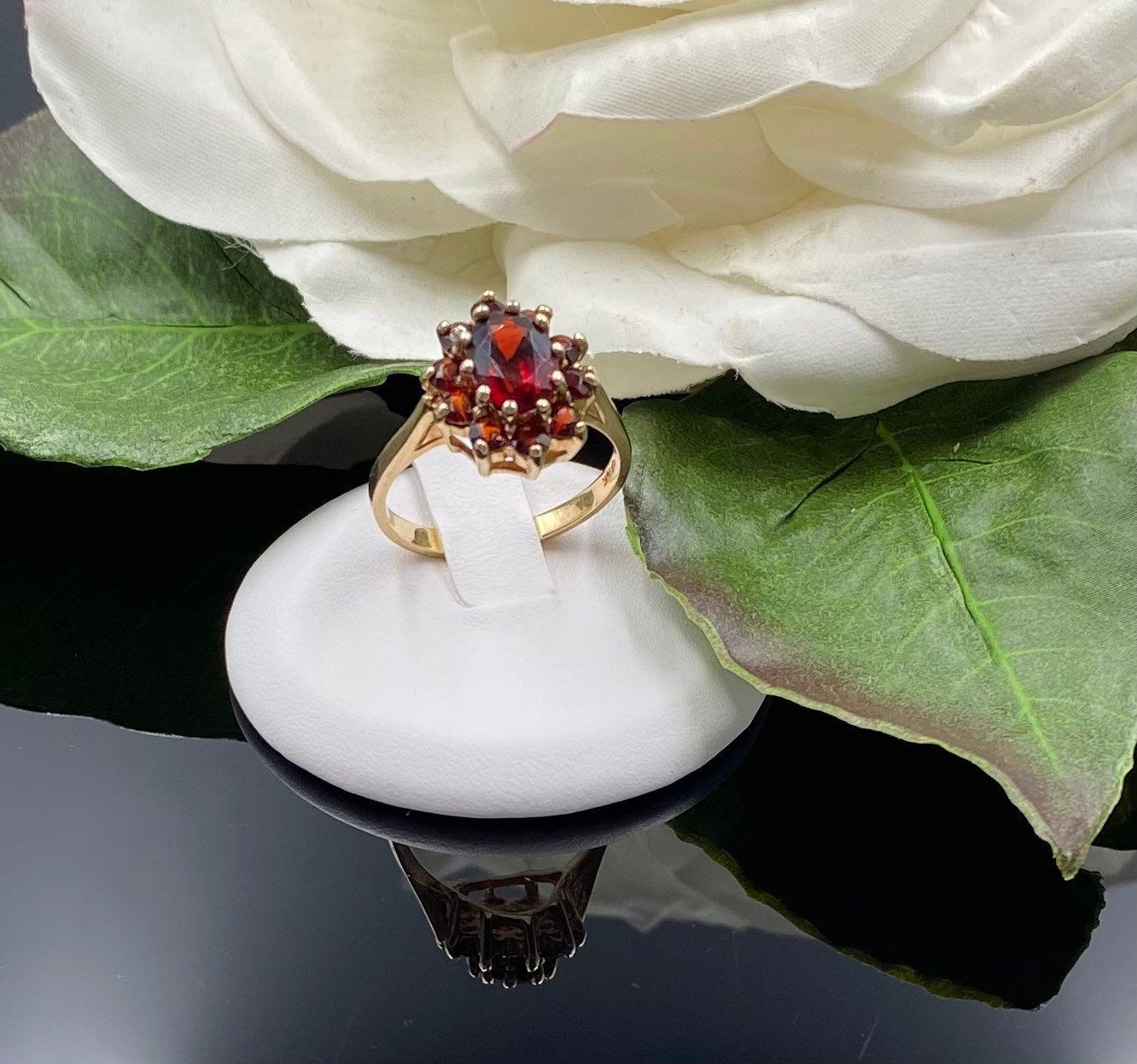 Garnet hot sale cluster ring