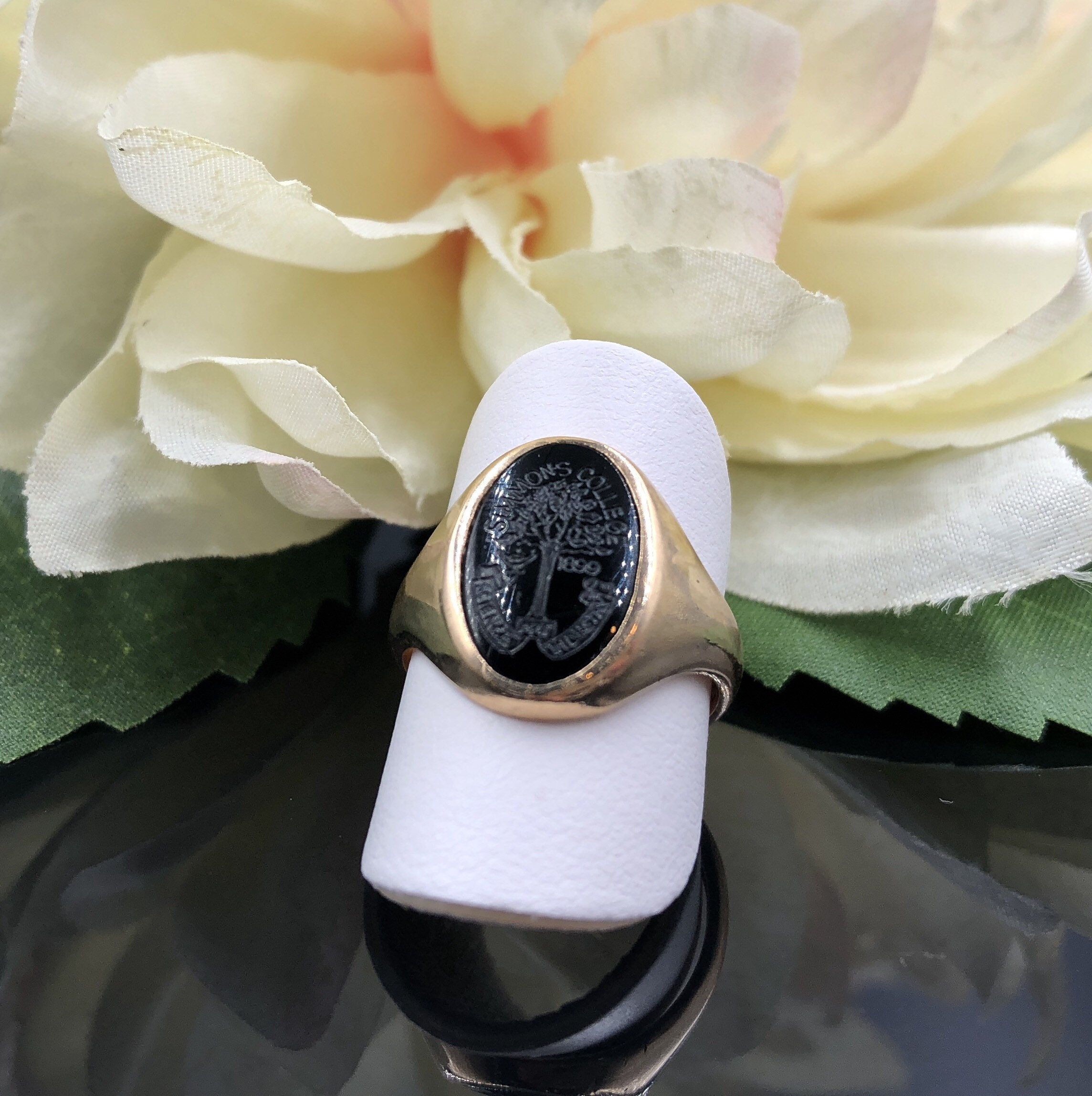 Onyx deals class ring