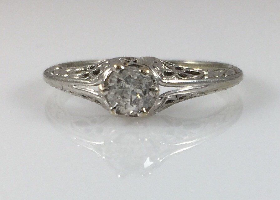 18K Art Deco Filigree .25Ct Diamond Engagement Ring