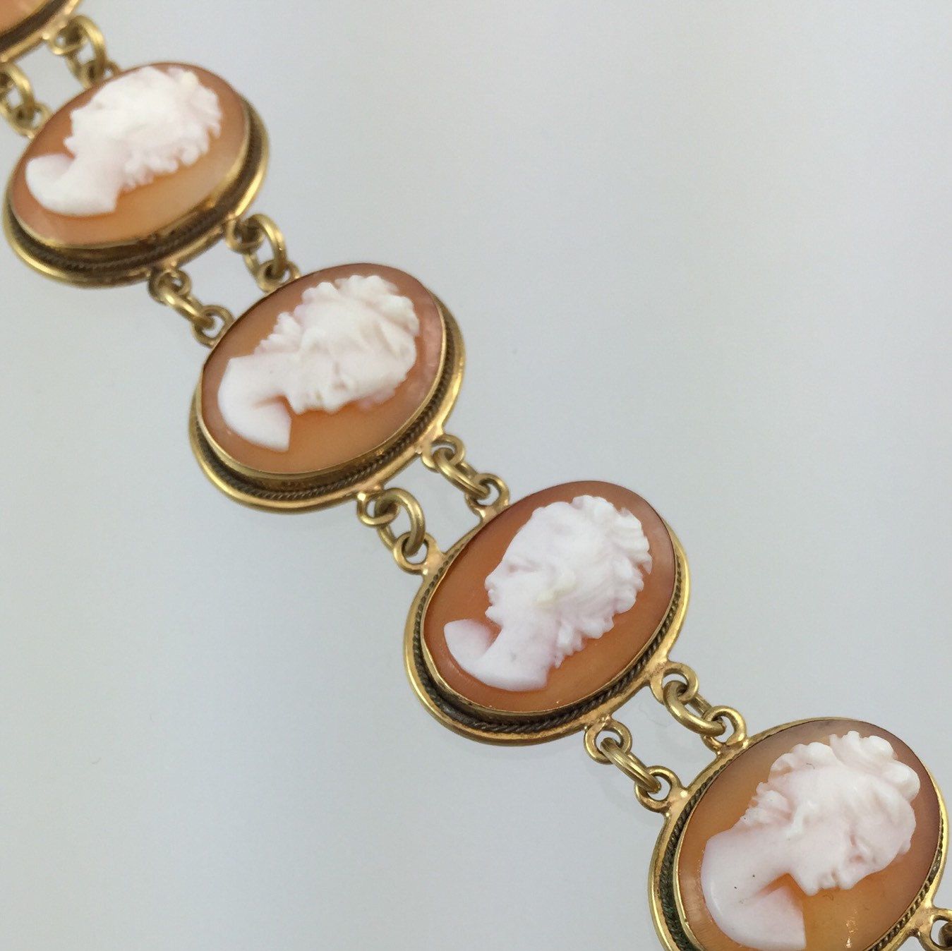 18K Gold Shell Cameo Bracelet - Vintage Italian Hand Carved