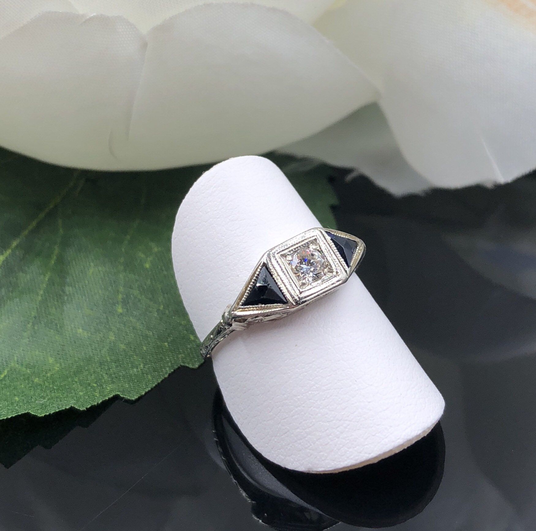 Belais 18k online ring