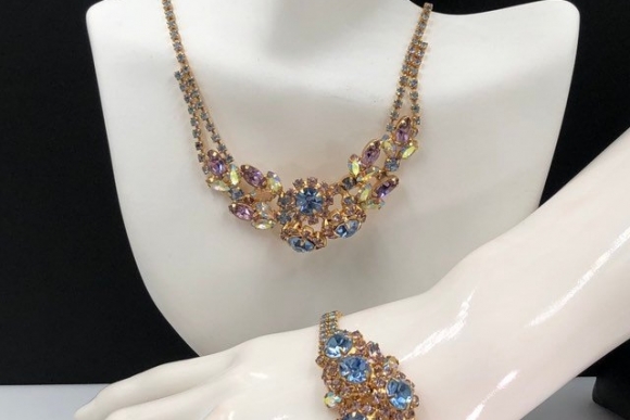 Blue Pink Rhinestone Necklace Bracelet Jewelry Set