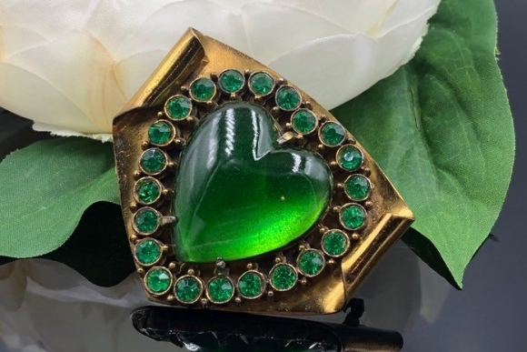 Emerald Green Glass Heart Rhinestone Brooch