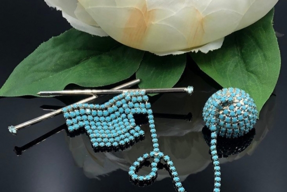 Dorothy Bauer Turquoise Blue Milk Glass Rhinestones Knitting Brooch