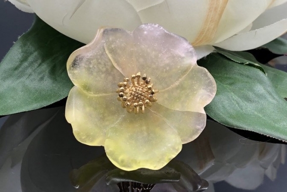 Daum France Pate de Verre Crystal Flower Brooch