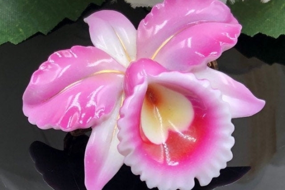 Toshikane Pink Orchid Brooch