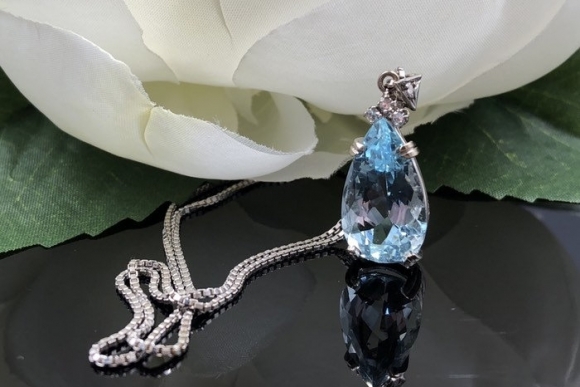 18K Aquamarine Diamond Pendant Necklace, 19th Anniversary Gift