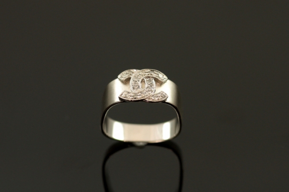 18K White Gold Chanel Logo Ring