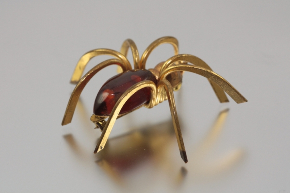 Art Deco Red Bakelite Spider Pin For Sale at 1stDibs
