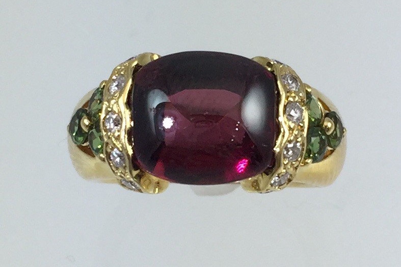 18K Gold Rhodolite Garnet Cabochon Tsavorite Garnet Diamond Ring